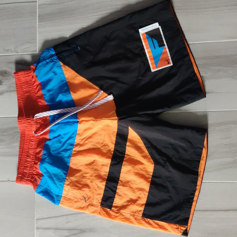 Nike Mens swim trunks - Picture 2 of 3